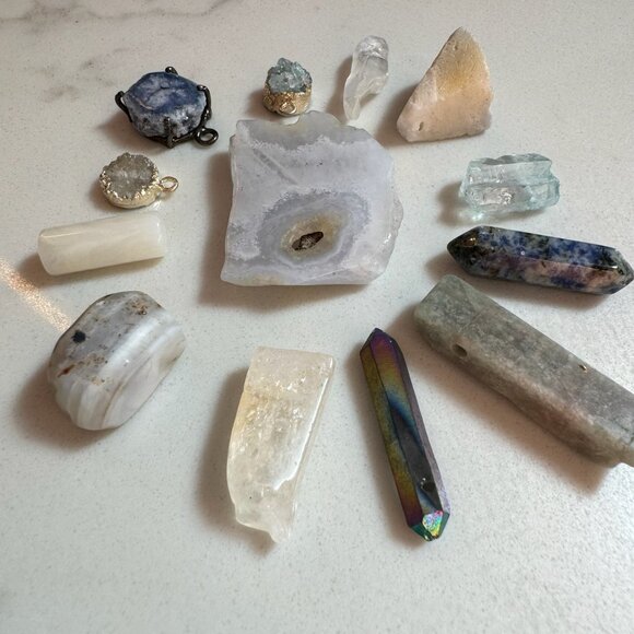 Natural Stone and Crystal Pendant Lot - Picture 2 of 12
